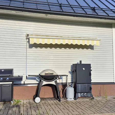 Cozy, Private Country Home With A Garden And Sauna Сasa de vacaciones