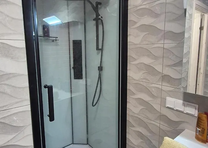 Сasa de vacaciones Cozy, Private Country Home With A Garden And Sauna Poru