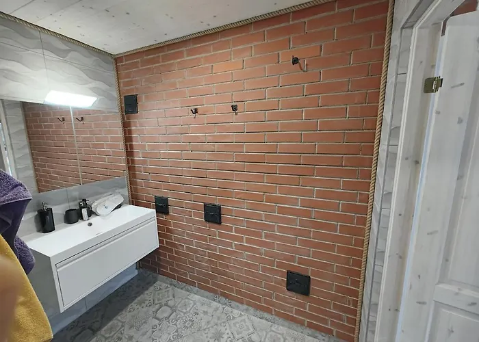 Сasa de vacaciones Cozy, Private Country Home With A Garden And Sauna