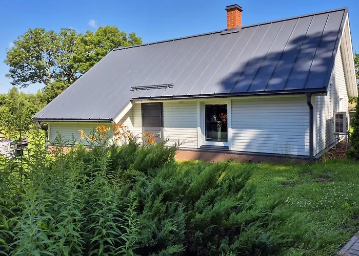 Сasa de vacaciones Cozy, Private Country Home With A Garden And Sauna *